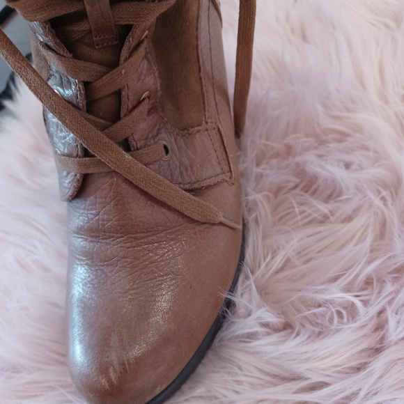 Franco Sarto shearing Wedge booties 👢 - Picture 6 of 13